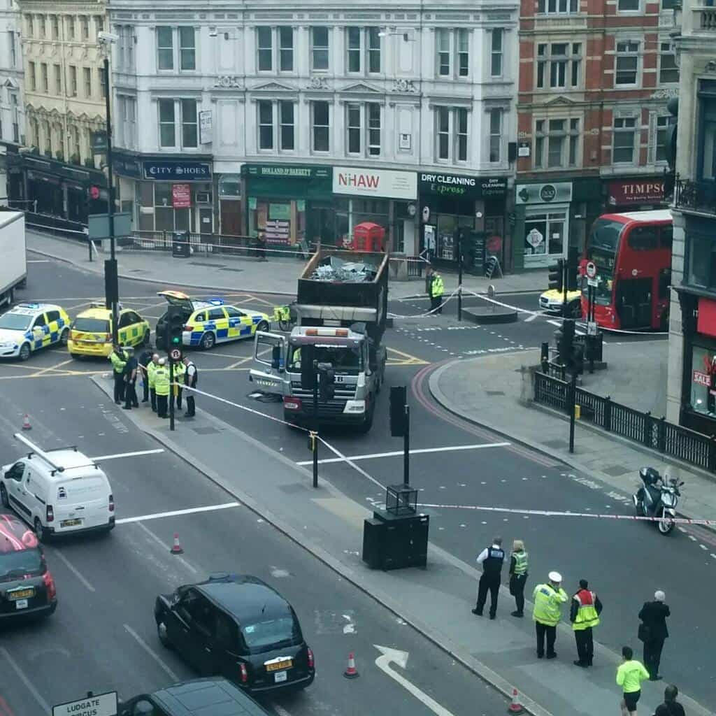 Police and paramedics attended the scene at Ludgate Circus (pic credit: @G4Lycra)